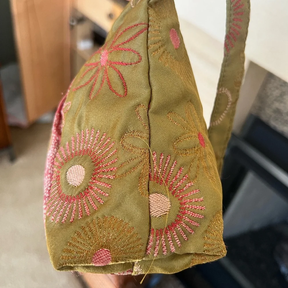 Maruca Floral Embroidered Women's Shoulder Bag